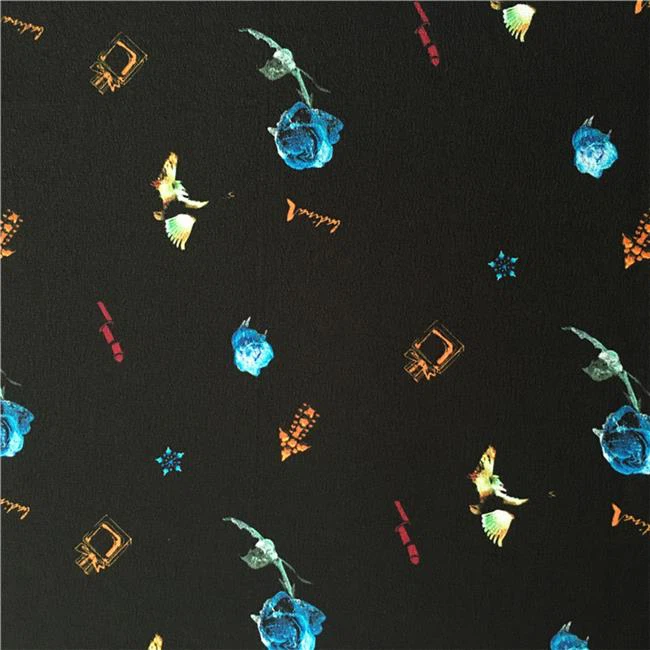 Hur man skriver ut ord på tyg